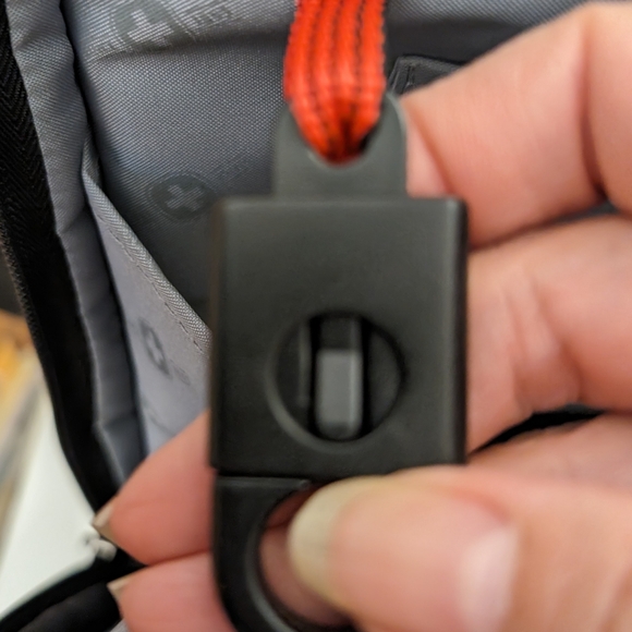 Wenger, Swiss Gear Laptop Briefcase Black with handles and shoulder strap - Picture 9 of 16